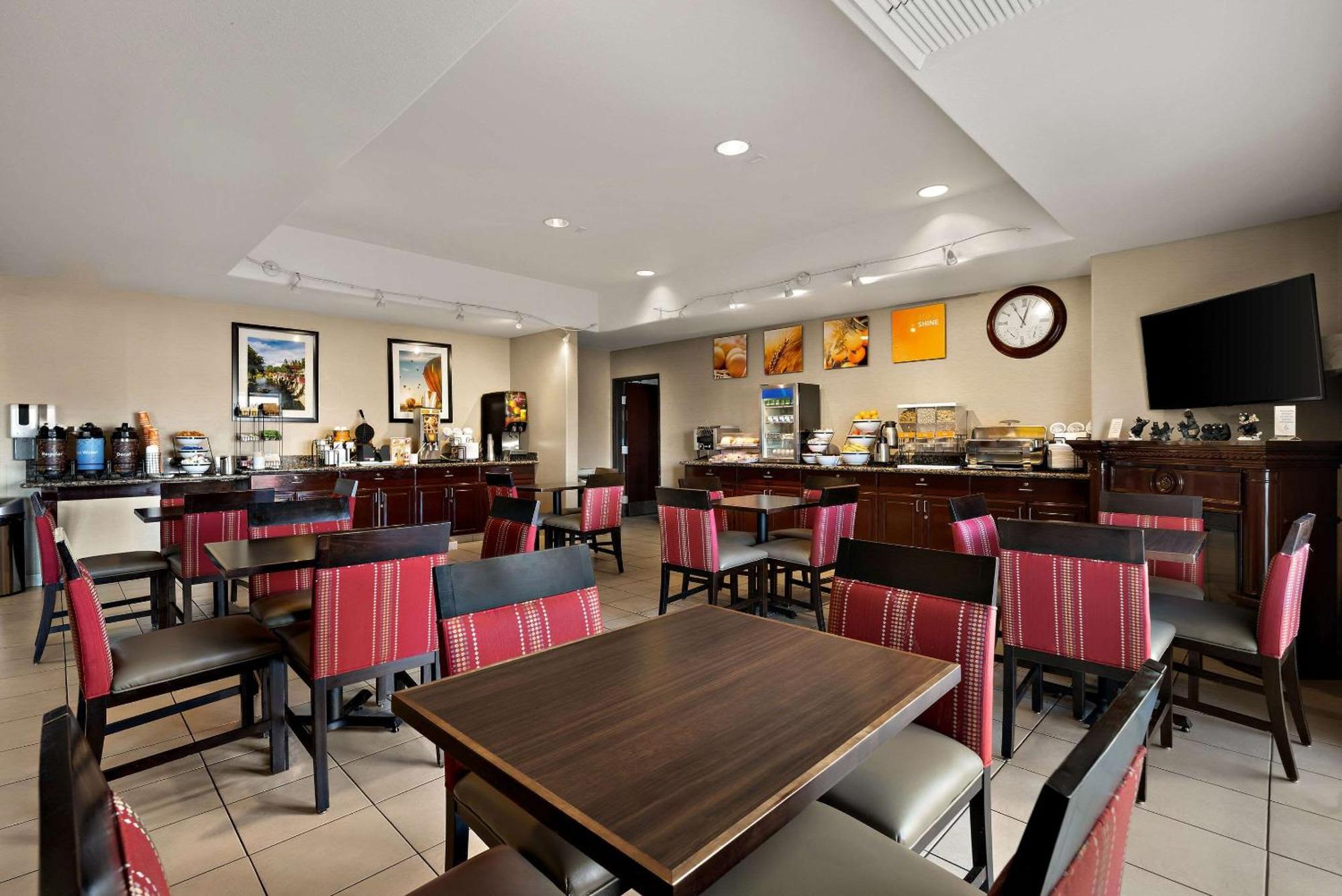 Comfort Inn & Suites Airport Convention Center Reno Luaran gambar