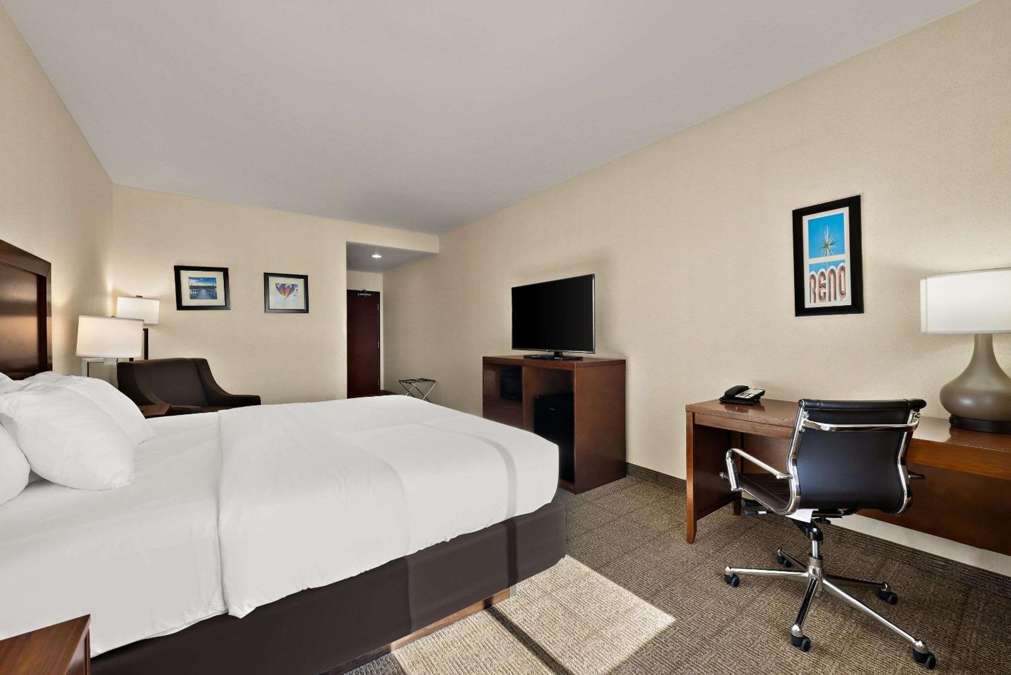 Comfort Inn & Suites Airport Convention Center Reno Luaran gambar