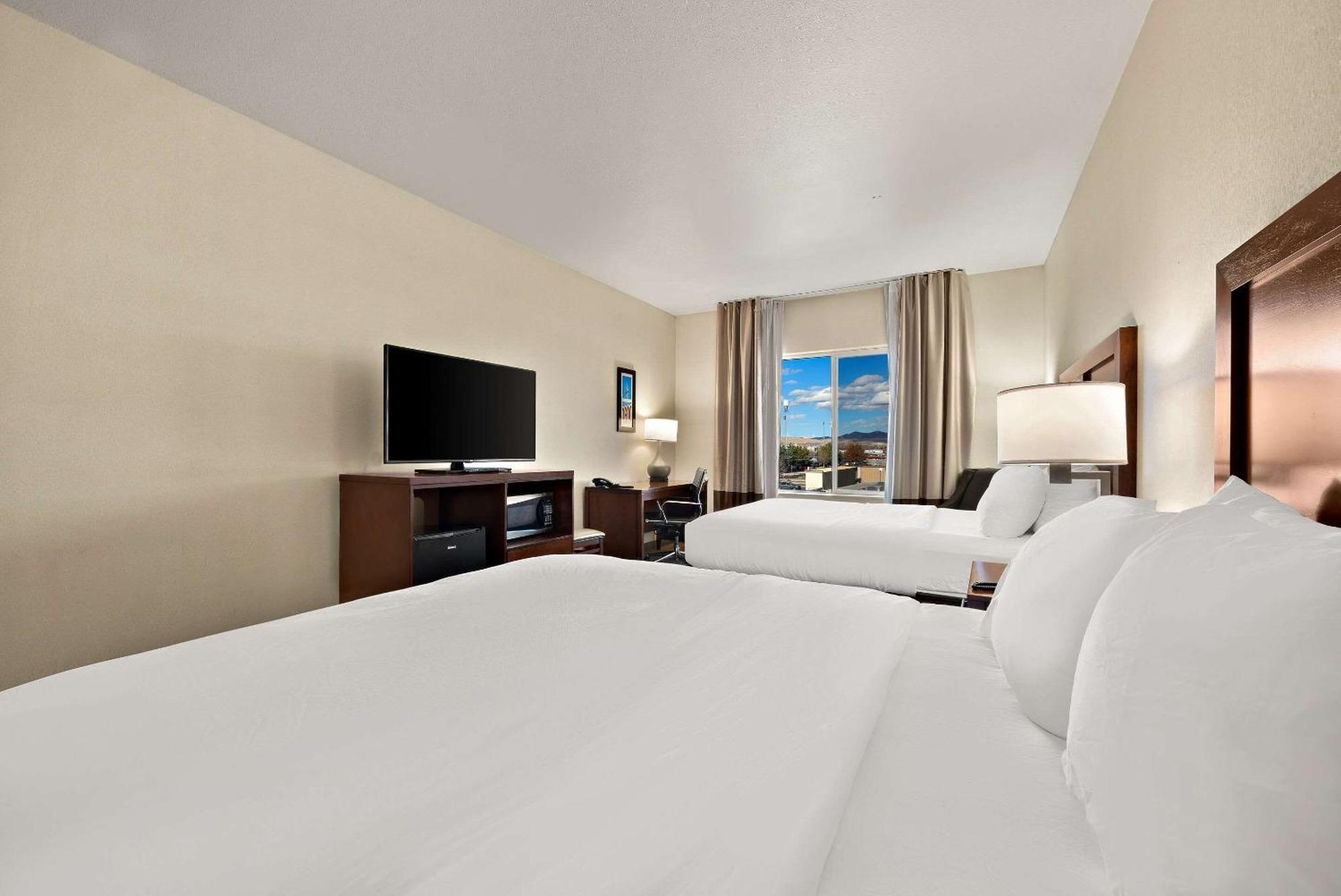 Comfort Inn & Suites Airport Convention Center Reno Luaran gambar