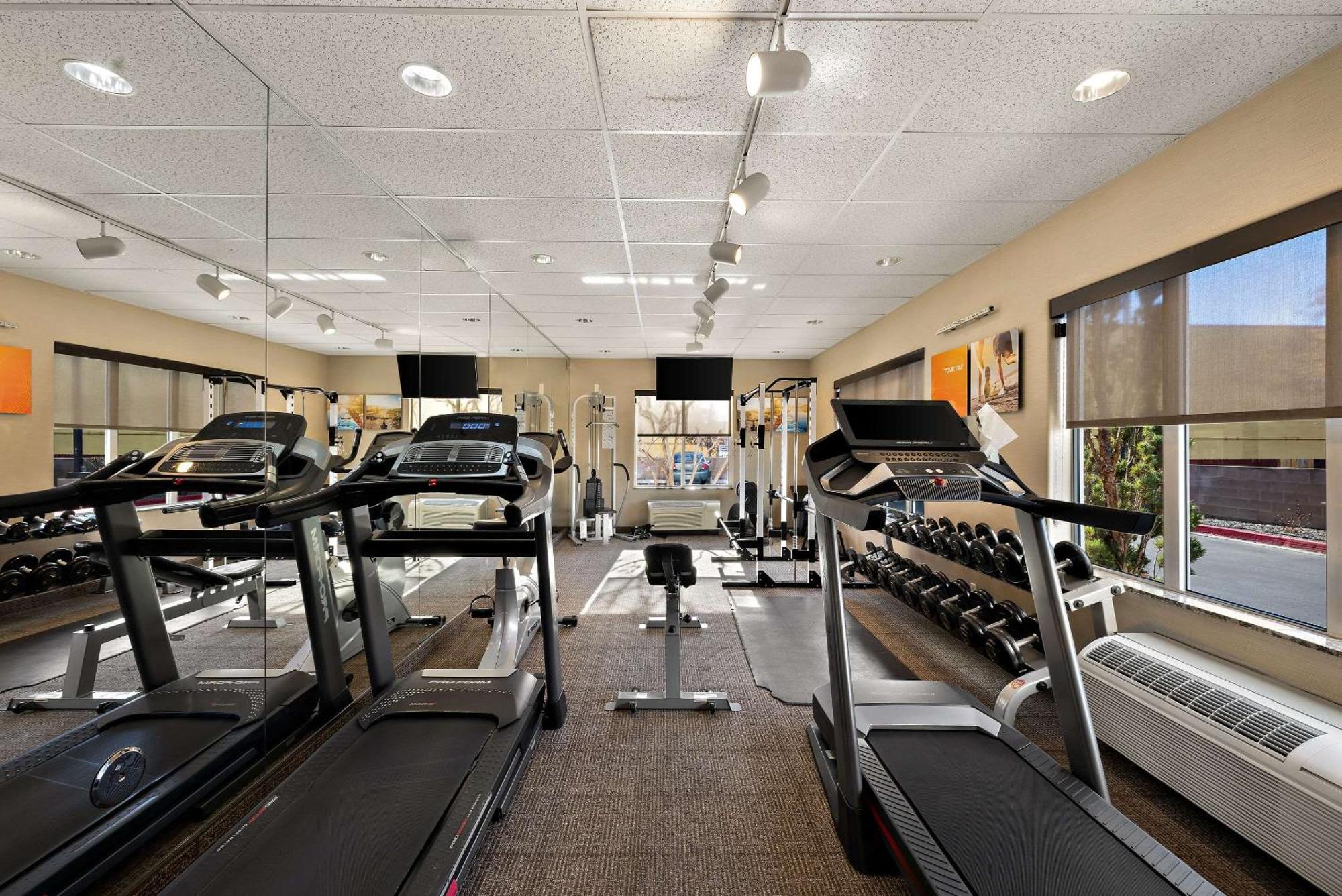 Comfort Inn & Suites Airport Convention Center Reno Luaran gambar