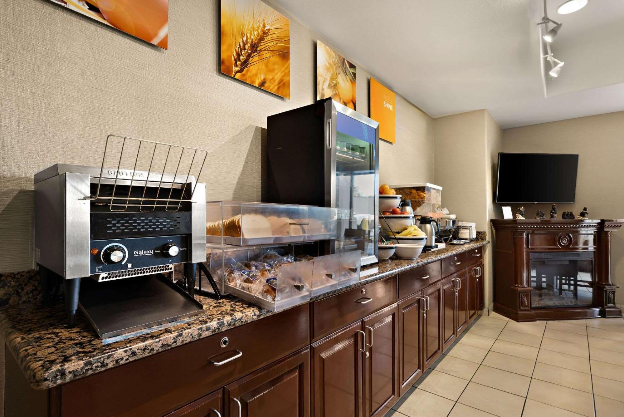 Comfort Inn & Suites Airport Convention Center Reno Luaran gambar